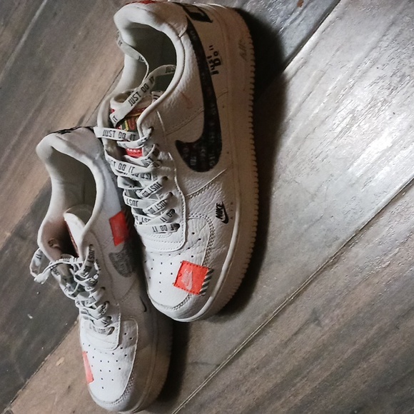 Shoes - Picture 2 of 3